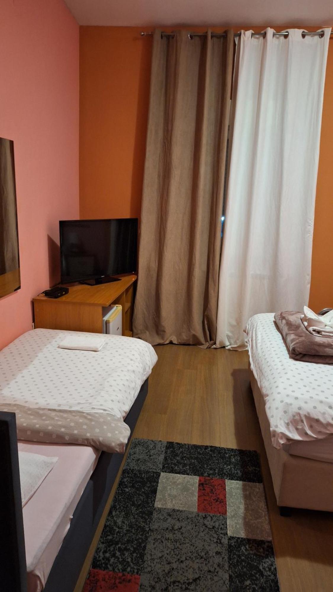Guest House Sv. Nikola Dugo Selo Exterior photo