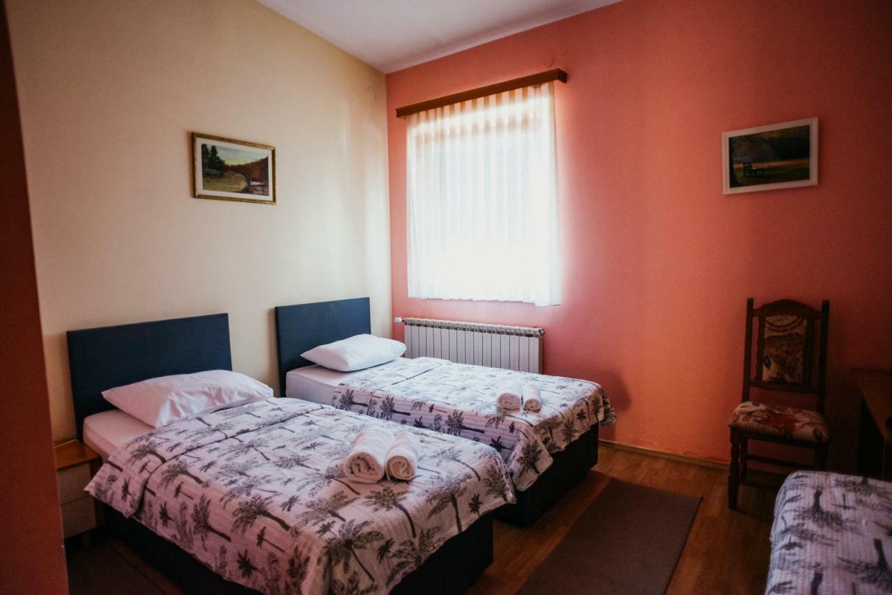 Guest House Sv. Nikola Dugo Selo Exterior photo