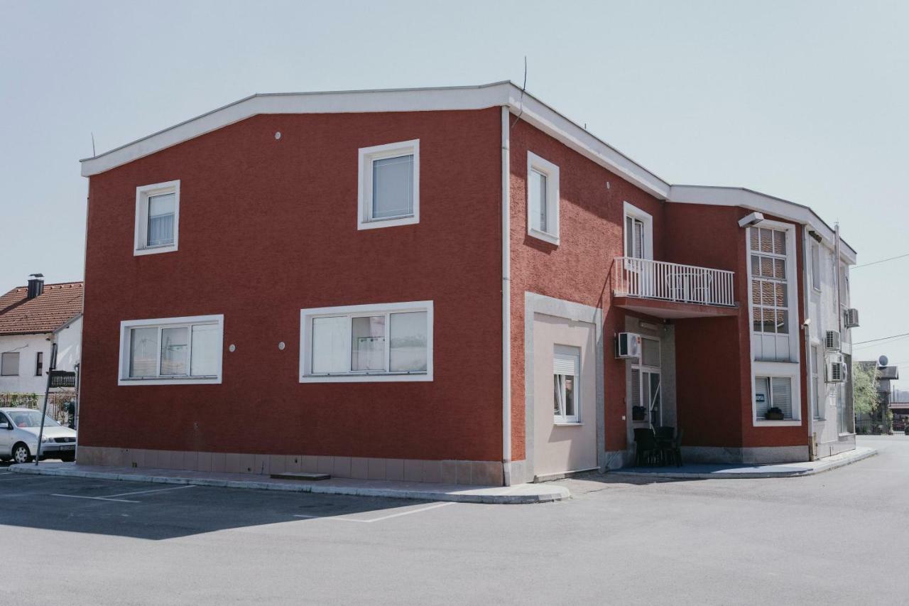 Guest House Sv. Nikola Dugo Selo Exterior photo