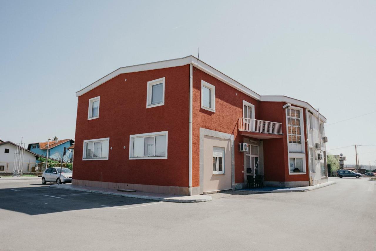 Guest House Sv. Nikola Dugo Selo Exterior photo